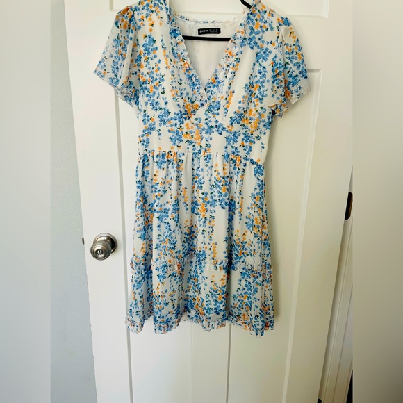 Summer dress - Picture 2 of 3